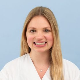 Mitarbeiterportrait von Nina Rüssli, Assistentin in der Radio-Onkologie der Kleintierklinik des Universitären Tierspitals der Vetsuisse-Fakultät der Universität Zürich