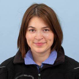 Mitarbeiterportrait von Pia-Sophie Schmidt Intern  in der Pferdemedizin des Universitären Tierspitals der Vetsuisse-Fakultät der Universität Zürich