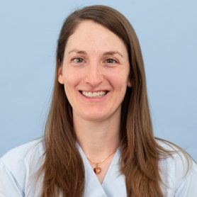 Mitarbeiterportrait von Sina Marti, TPA in der Kleintierchirurgie des Universitären Tierspitals der Vetsuisse-Fakultät der Universität Zürich